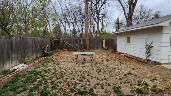 Building Photo - 1023-1029 N Washington Ave