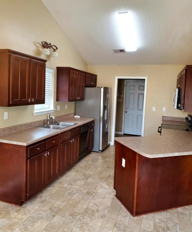 Building Photo - 2765 Rutherford Dr