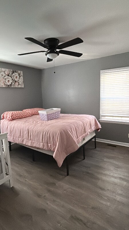 Building Photo - 1006 Hutchens Rd SE