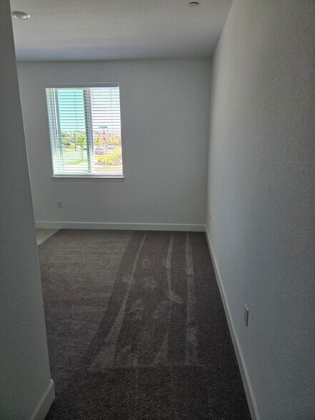 Building Photo - 10723 Bullock Ct