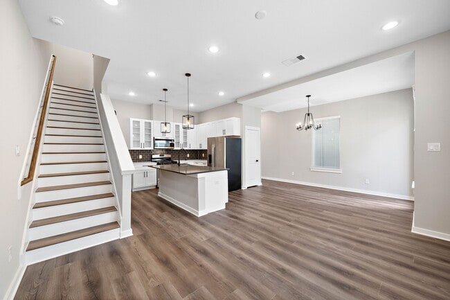 Building Photo - 8474 Berry Green Ln