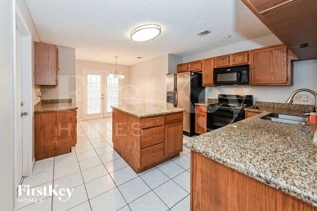 Building Photo - 50 Rockridge Dr
