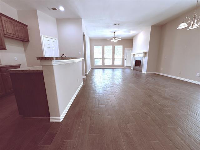 Building Photo - 1200 Somerset Dr