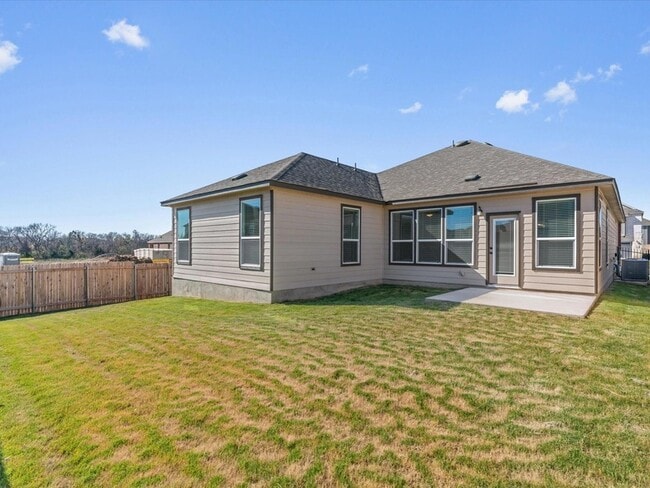 Building Photo - 12501 Chumleys St