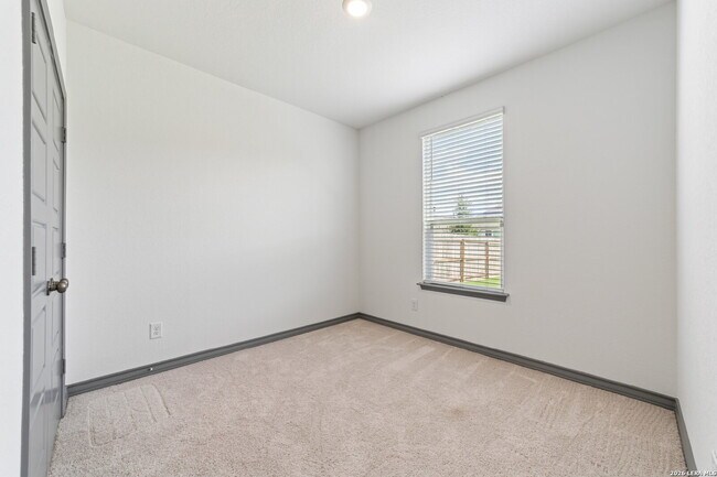 Building Photo - Like New 4 Bedroom Home in Corley Farms with First Floor Primary and Game Room