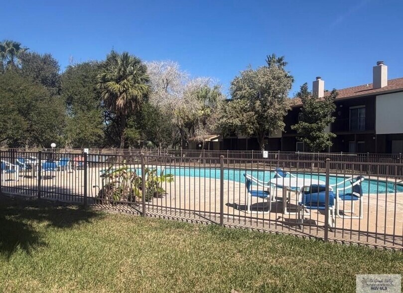 Building Photo - 2901 Central Blvd