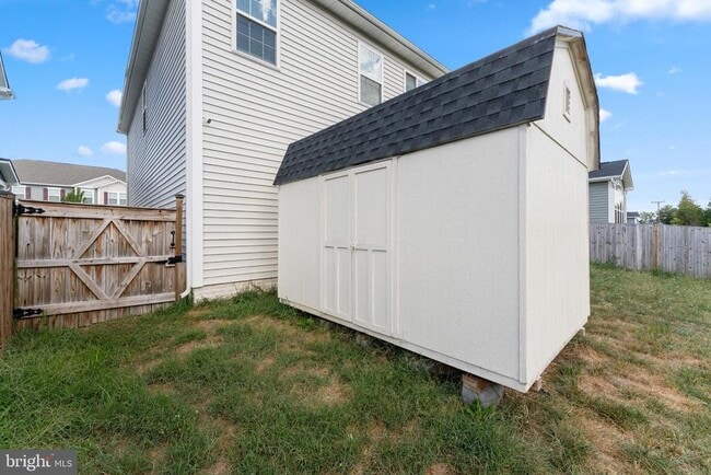 Building Photo - 5508 Redgum Ln