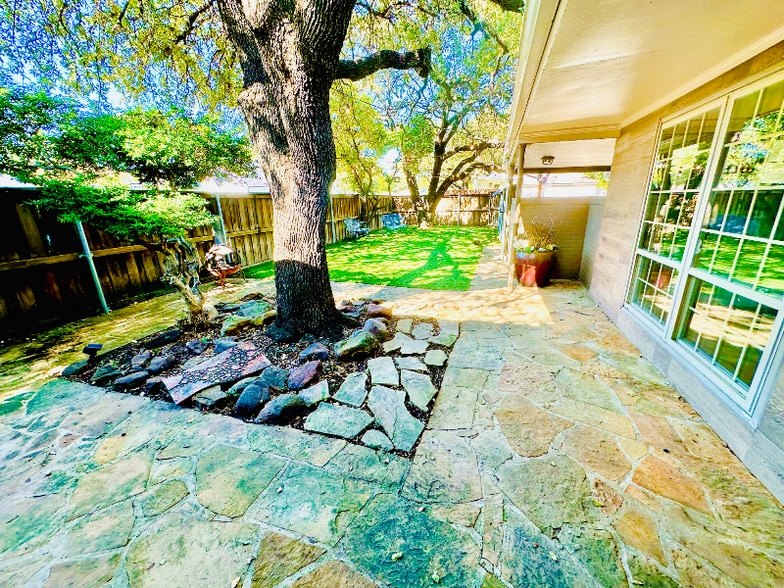 Building Photo - 4084 Purdue Ave