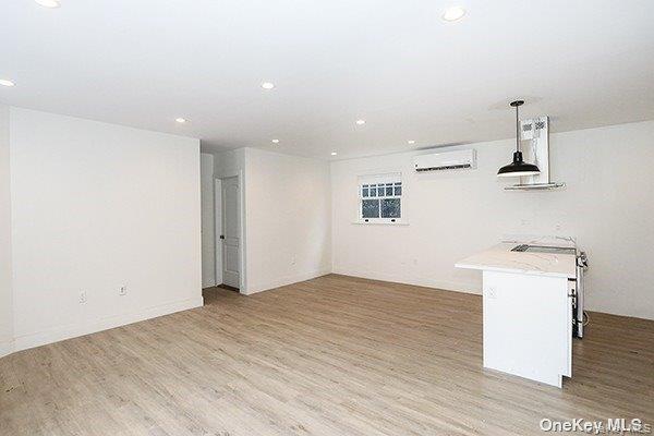 Building Photo - 1415 Old Northern Blvd