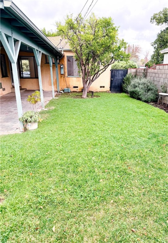 Building Photo - 18424 Calvert St