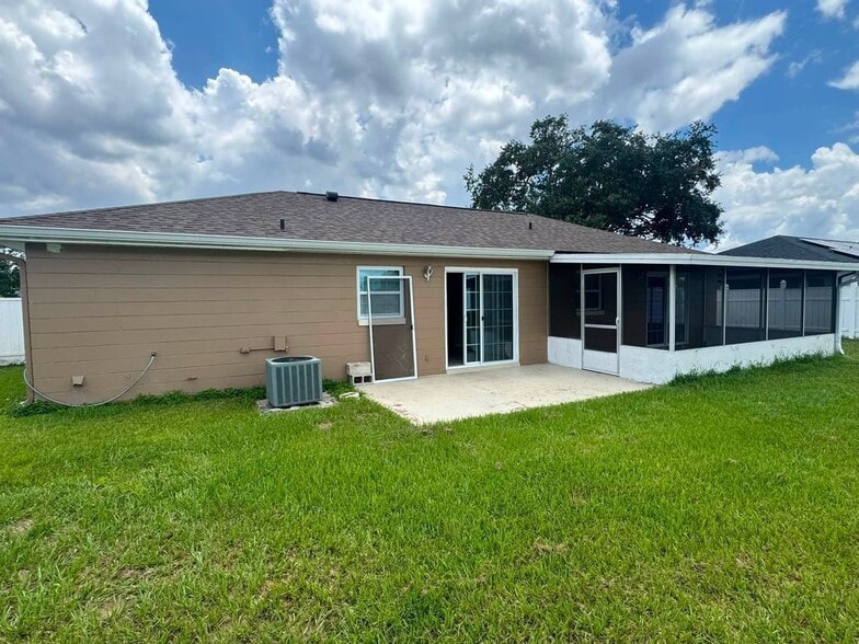 Building Photo - 12771 Montana Woods Ln