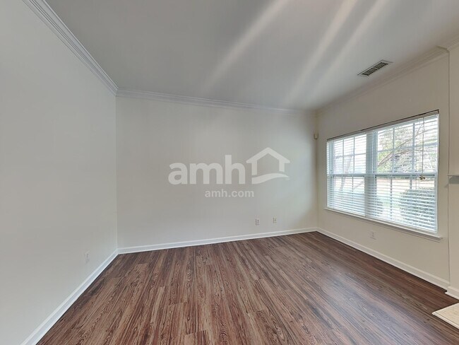 Building Photo - 2005 Brook Valley Run