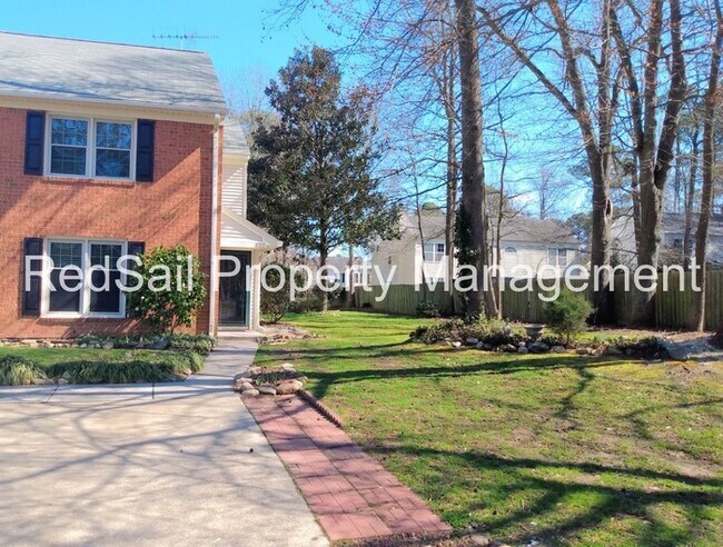 Building Photo - Yorktown Crossing Townhouse!!!