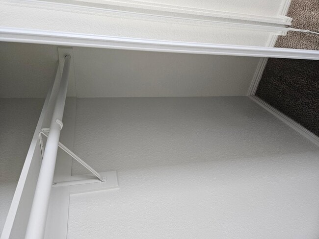 Building Photo - 1310 S Hardy Dr