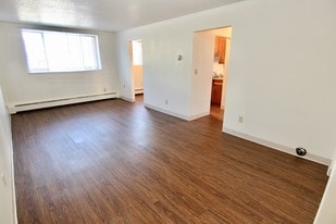 Building Photo - Como Dale Apartments