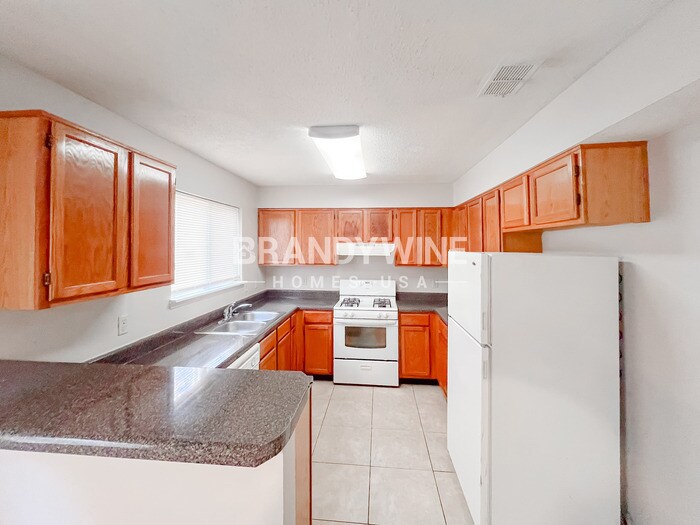 Building Photo - 3868 Springleaf Point