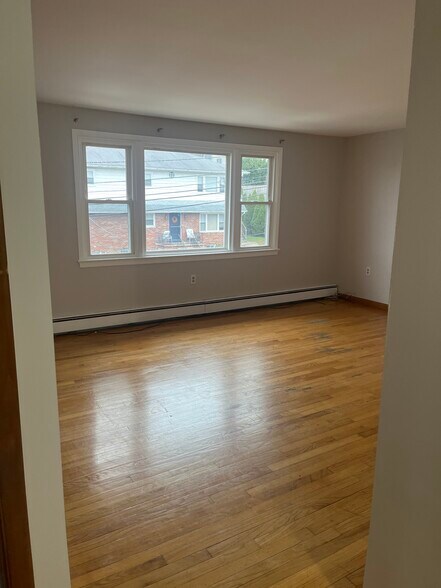 Building Photo - 89 Haverhill Ave