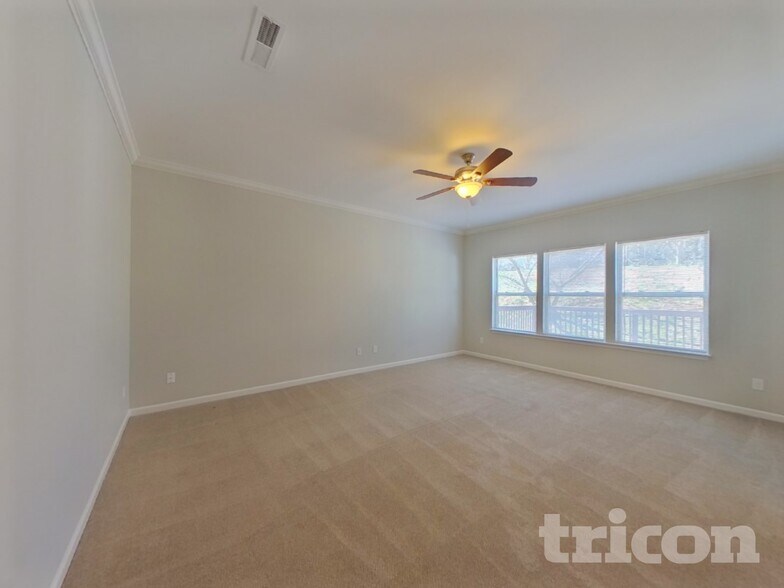 Building Photo - 703 Rook Rd