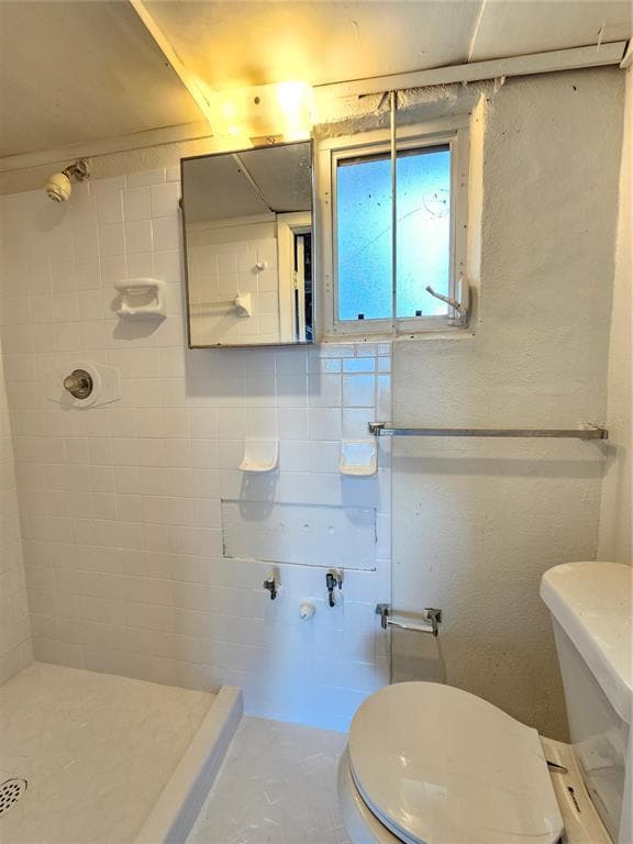 Building Photo - 9210 Pegasus Ave