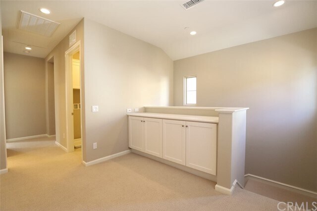 Building Photo - 112 Firefly