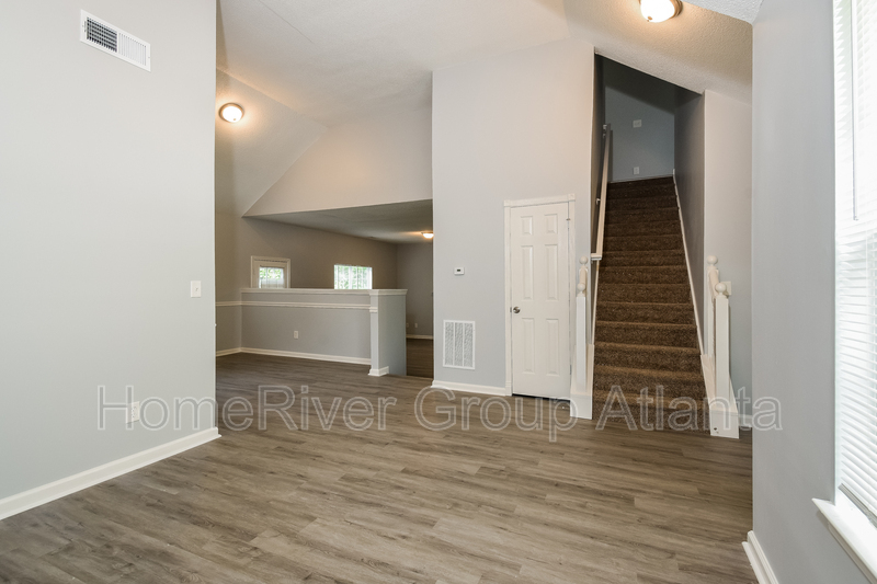 Building Photo - 7551 Clear Creek Dr