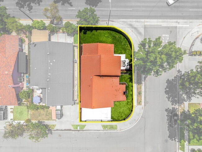 Building Photo - 11502 Bingham St