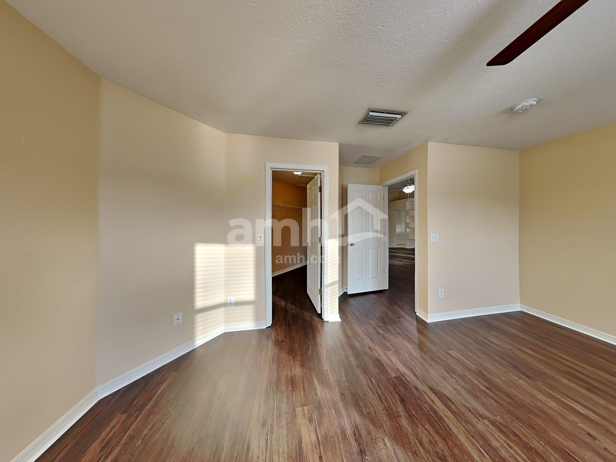 Building Photo - 4021 Kingsfield Dr