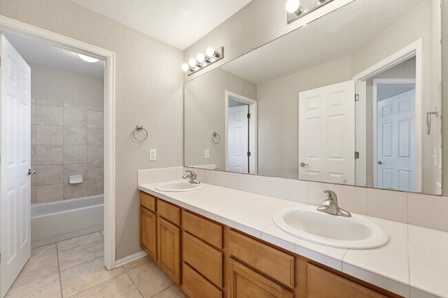 Building Photo - $3,340.95 with $300 off the first month's rent, 4 Beds - 4 Bath, Single Family Home in Trail Park...