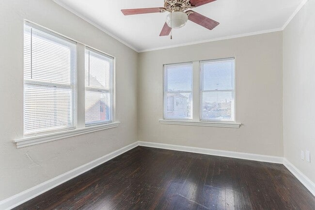 Building Photo - 2419 N Harvey Ave