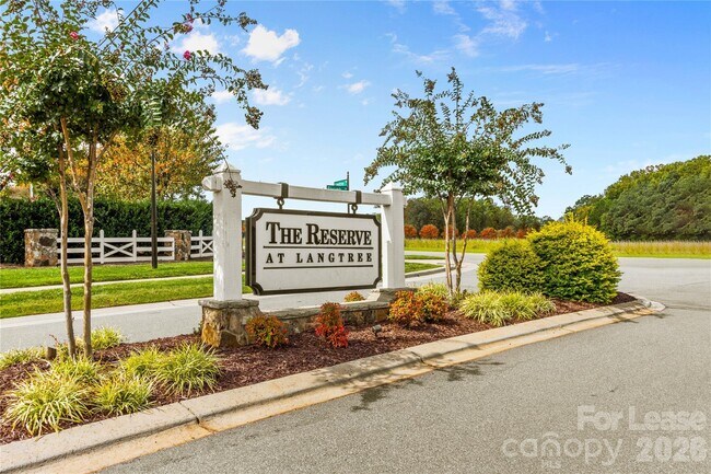 Building Photo - 106 Slocumb Ln