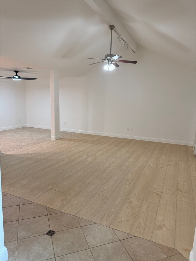 Building Photo - 3207 E Heatherock Cir