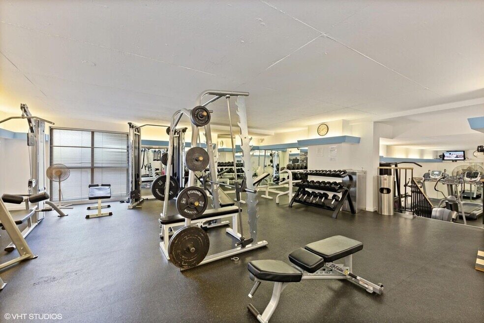 Building Photo - 2800 N Lake Shore Dr