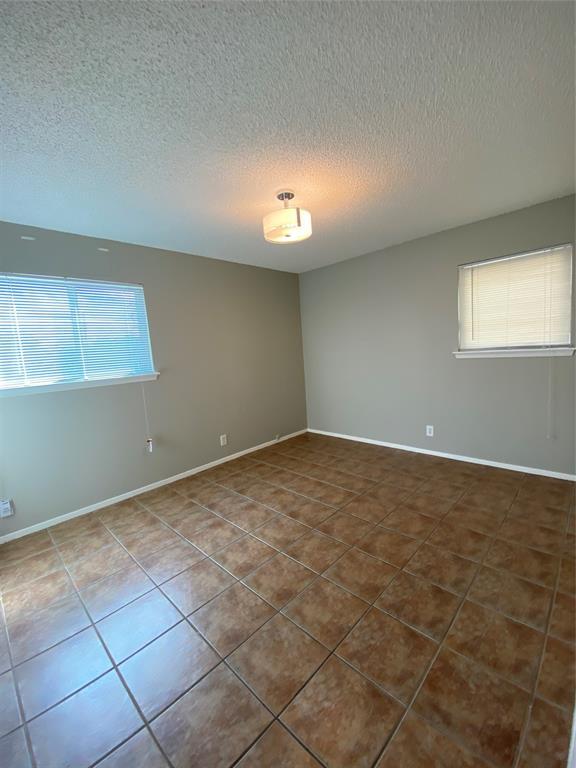 Building Photo - 3419 Willowrun Dr