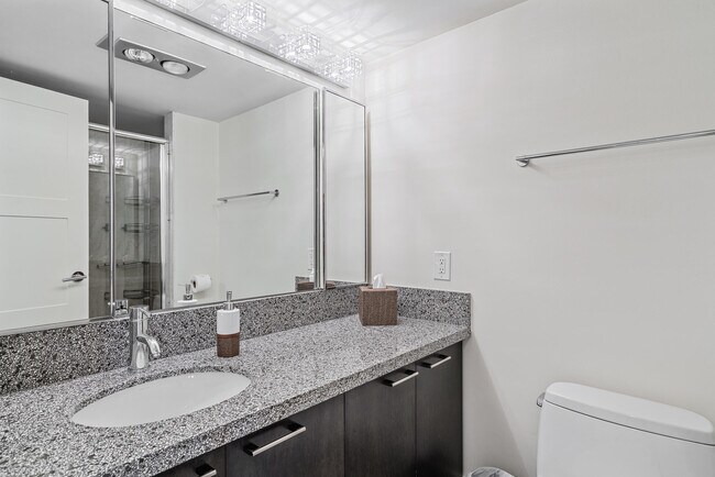 Building Photo - 5380 N Ocean Dr