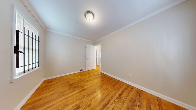 Building Photo - 11728 Minden Ave