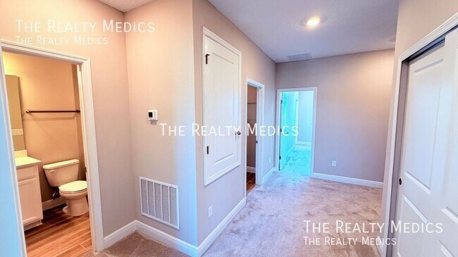 Building Photo - 6495 Cyrils Dr