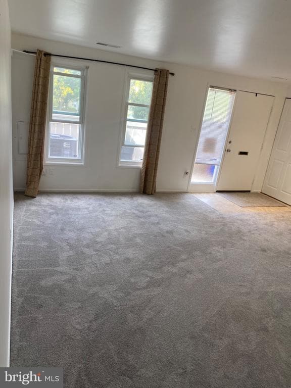 Building Photo - 9692 Brassie Way