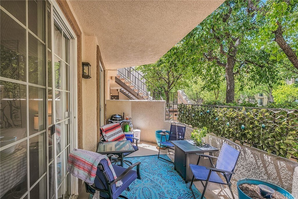 Building Photo - 24105 Del Monte Dr