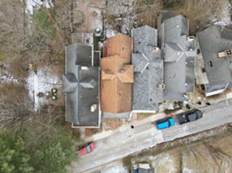 Building Photo - 312 Midland Ave