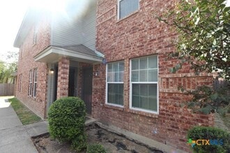 Building Photo - 402 Bowden Ave