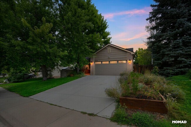 Building Photo - Beautiful 4BR House in Centennial