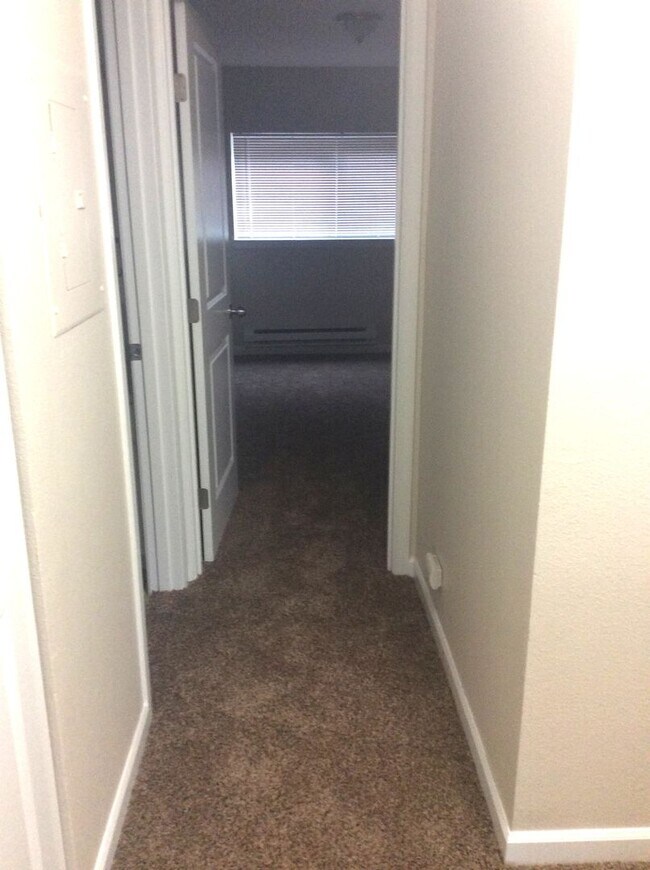 Building Photo - Beautiful 1 BDRM/1 BATH Condo at Madera West in Federal Way!