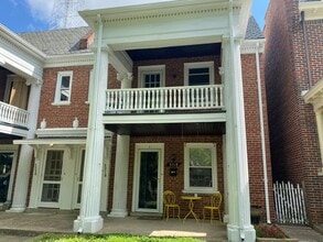 Building Photo - 3218 W Grace St