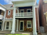 Building Photo - 3218 W Grace St