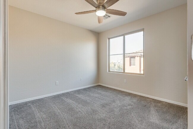 Building Photo - 4650 Ranch House Rd