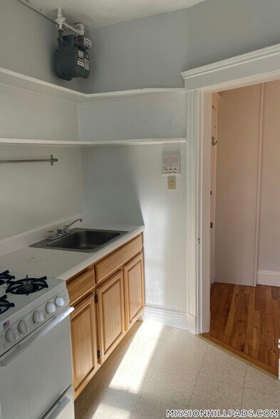 Building Photo - 49 Worthington St
