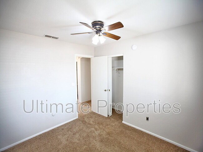 Building Photo - 4611 N 87th Ave