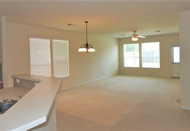 Building Photo - 2034 Monarch Hollow Ln