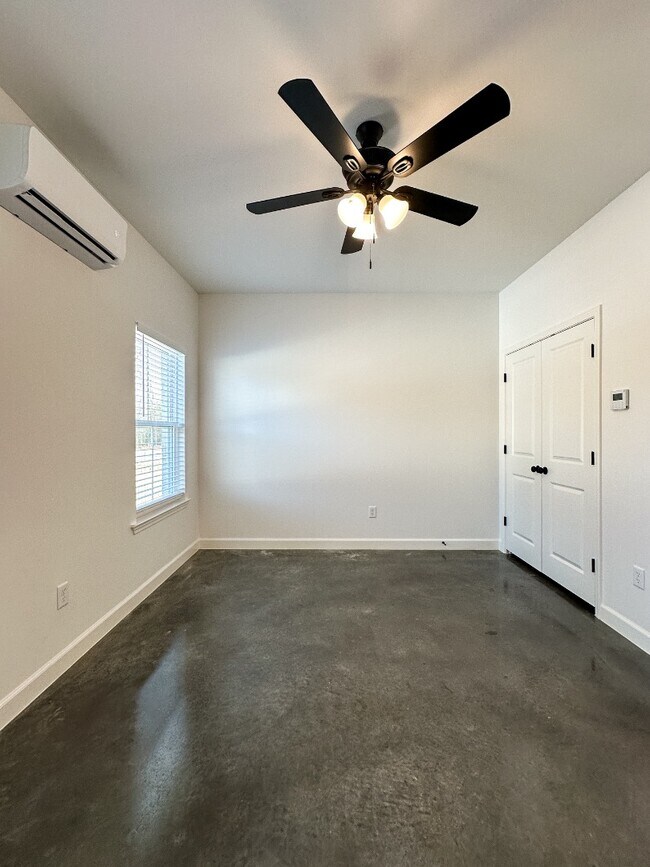 Building Photo - 1608 Crosswood Ct