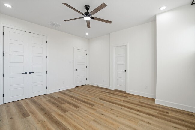 Building Photo - 3601 Rebecca St